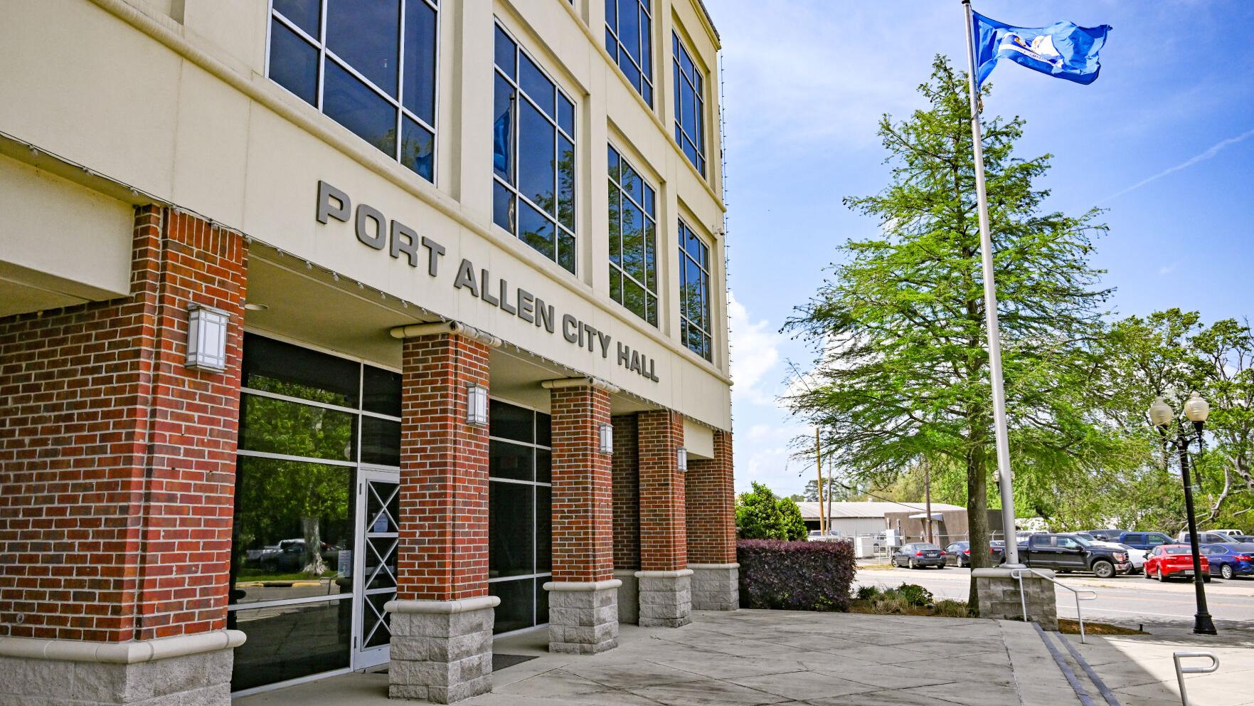 $250,000 bond set for ex-mayor of Port Allen facing indecent behavior with juveniles charge